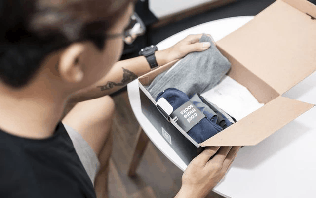 Phối màu quần áo nam - Coolmate